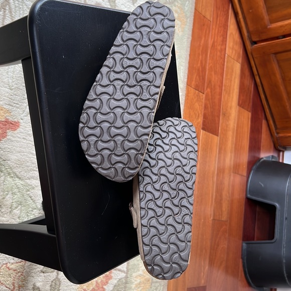 NWOT Birkenstock clogs. Sold out everywhere! - Picture 3 of 6